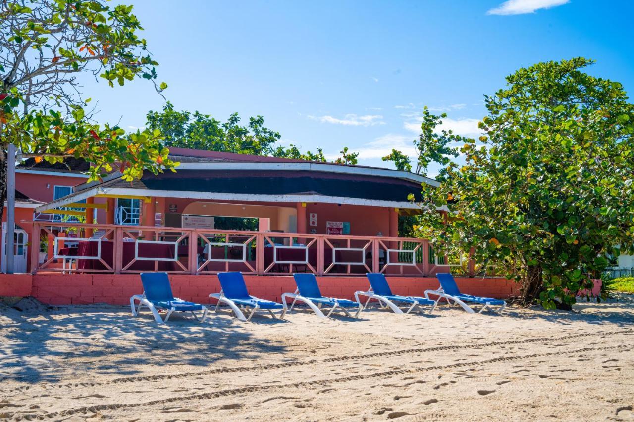 Shields Negril Villas Bagian luar foto