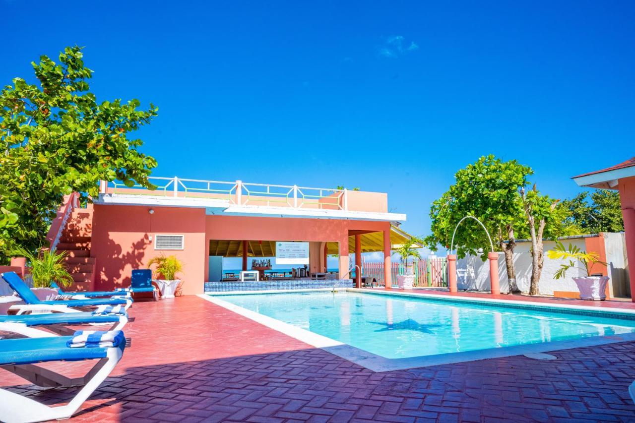 Shields Negril Villas Bagian luar foto