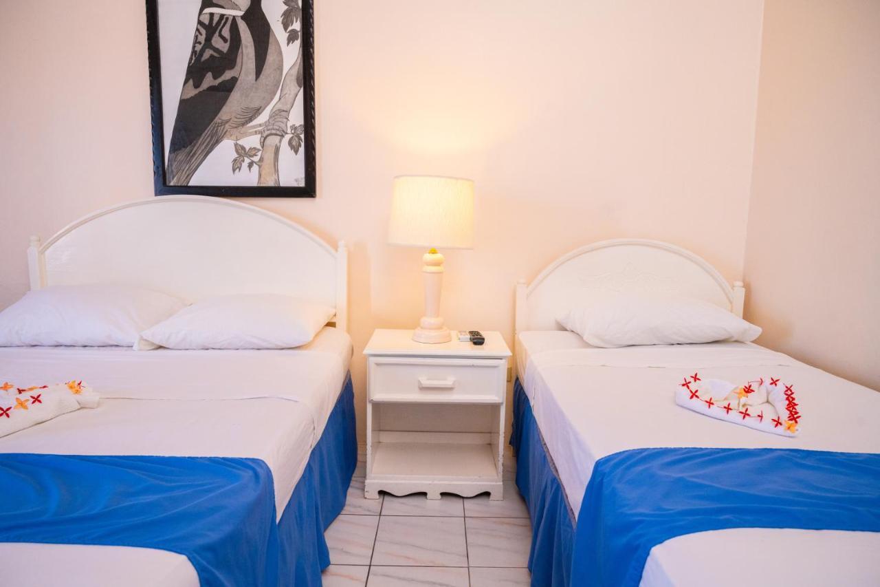 Shields Negril Villas Bagian luar foto