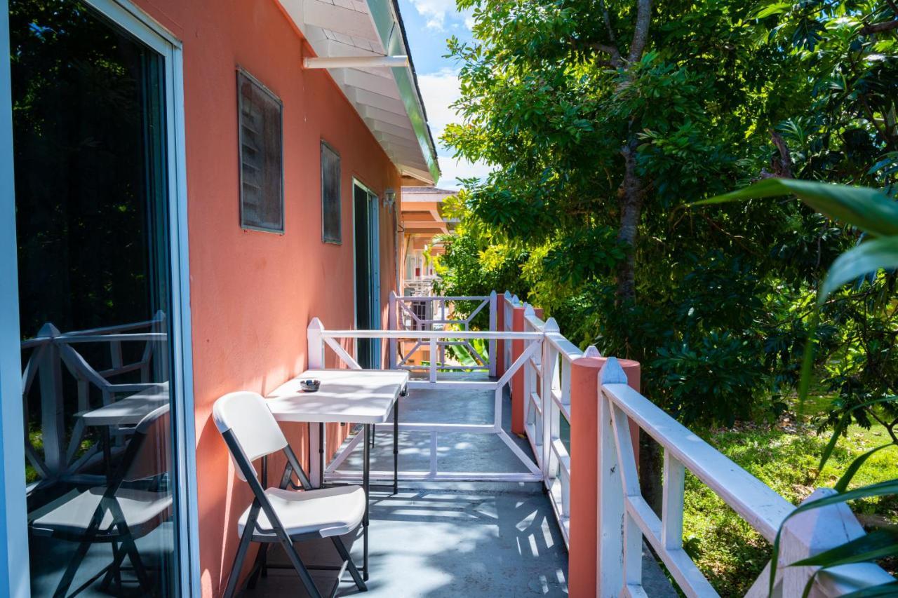 Shields Negril Villas Bagian luar foto