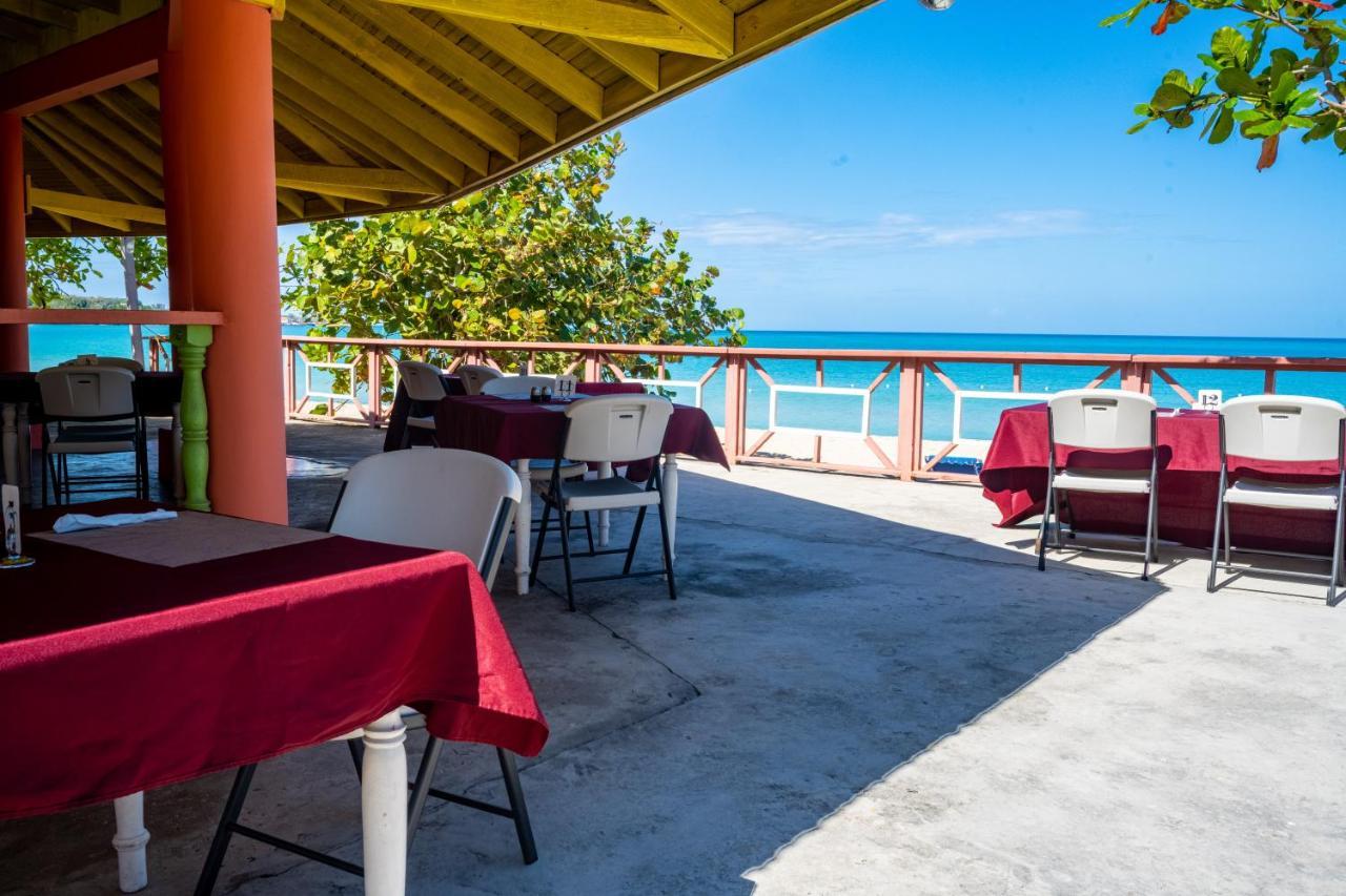 Shields Negril Villas Bagian luar foto