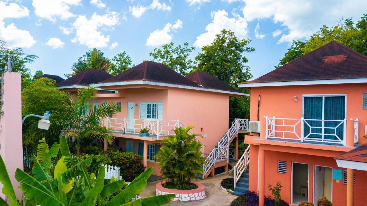 Shields Negril Villas Bagian luar foto