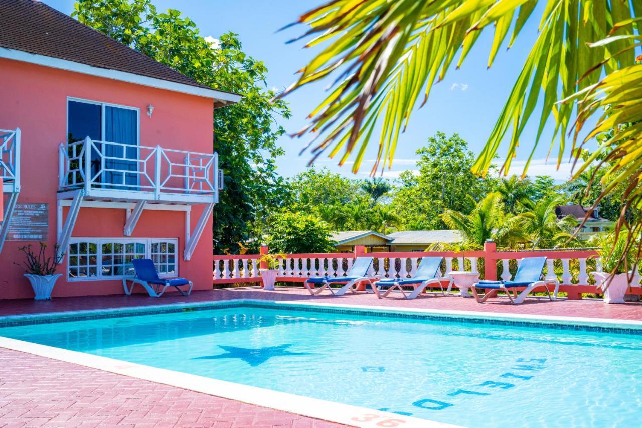 Shields Negril Villas Bagian luar foto