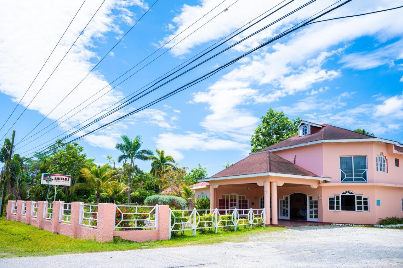 Shields Negril Villas Bagian luar foto