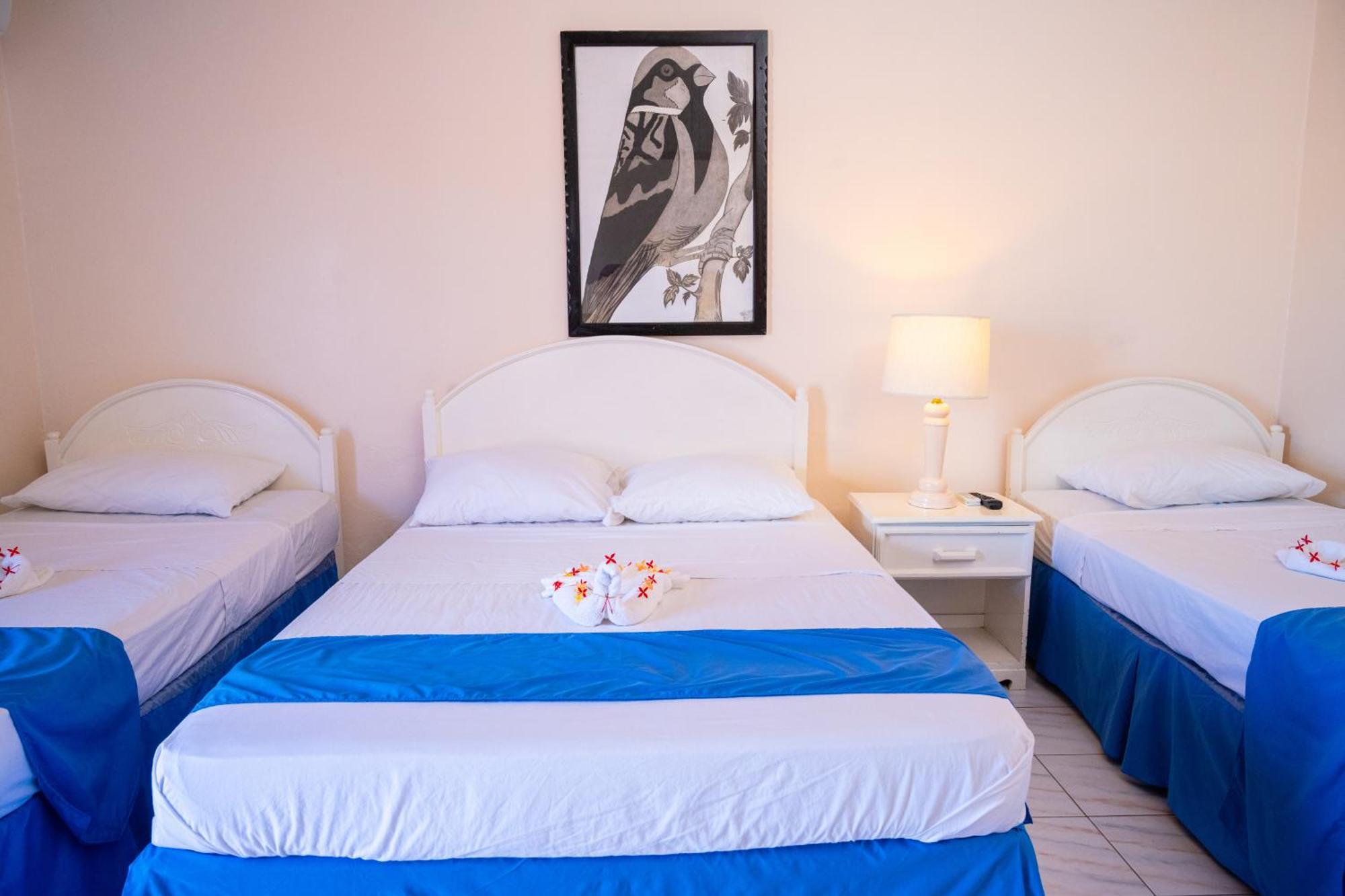 Shields Negril Villas Ruang foto