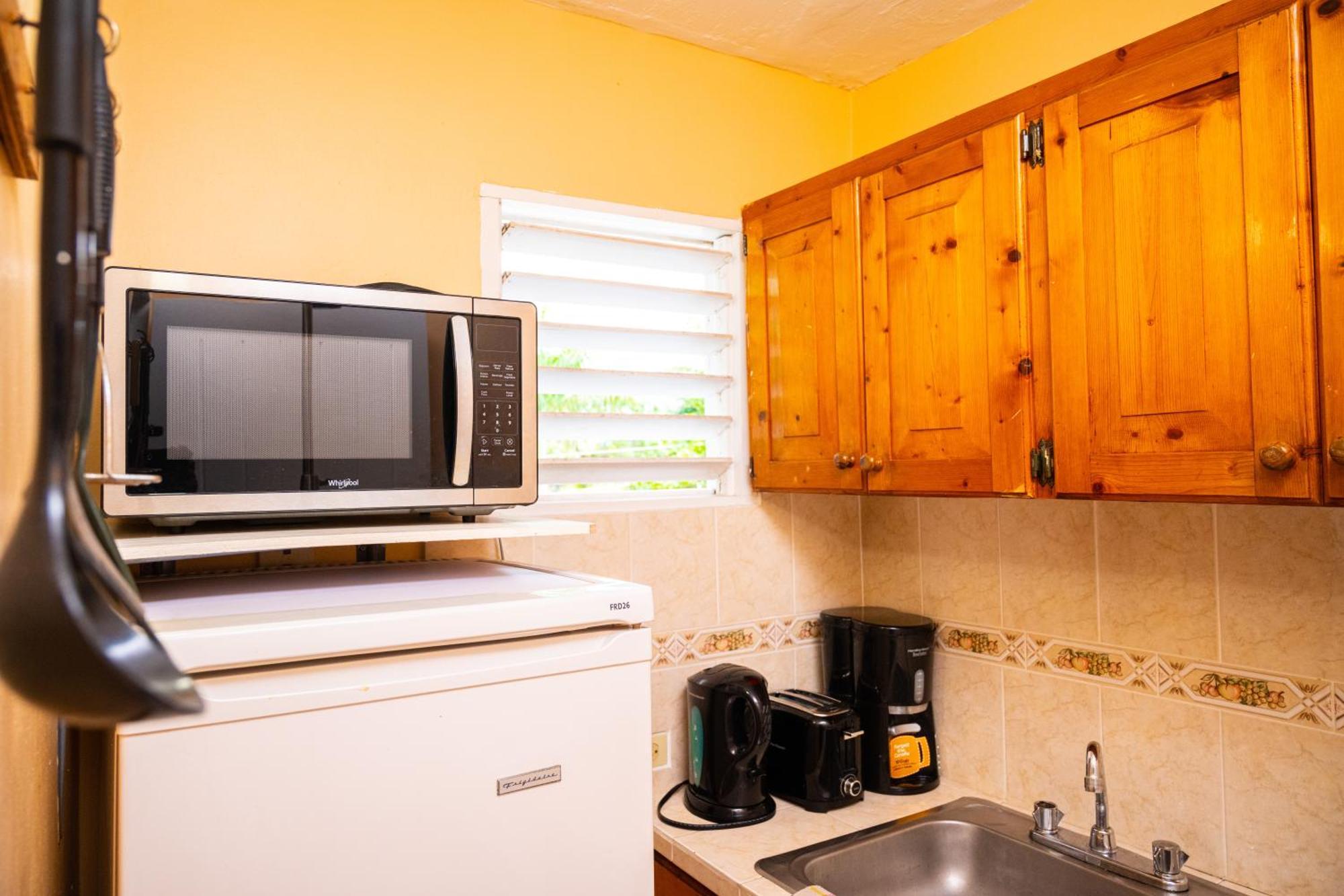 Shields Negril Villas Ruang foto