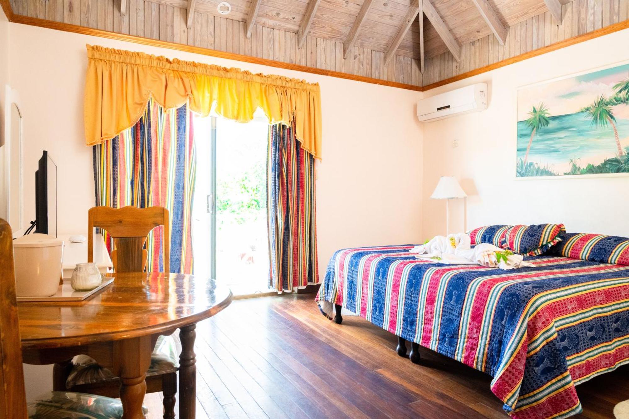 Shields Negril Villas Ruang foto