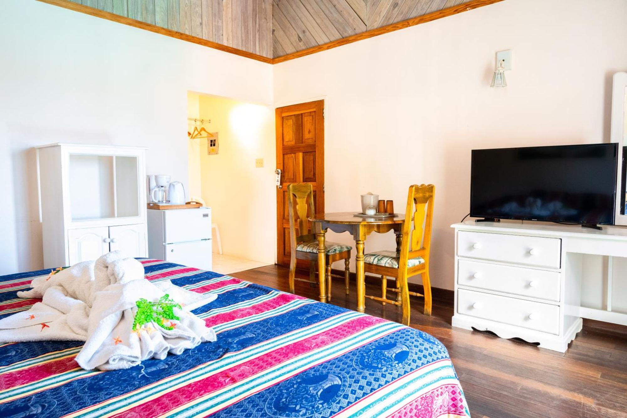 Shields Negril Villas Ruang foto